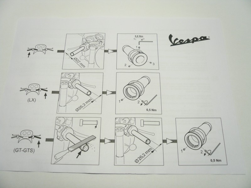 Griffe Vespa GT GTS Piaggio BEVERLY MP3 X8 X9 Gilera RUNNER Aluminium mit Leder überzogen