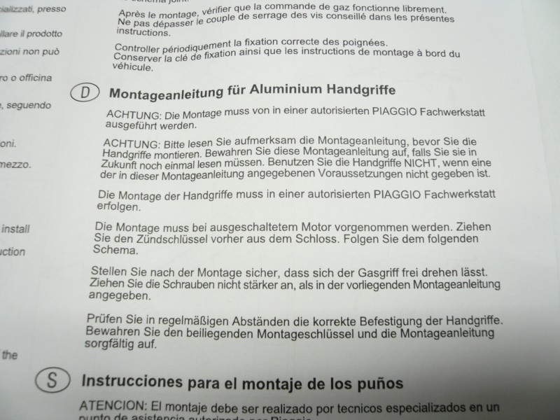 Griffe Vespa GT GTS Piaggio BEVERLY MP3 X8 X9 Gilera RUNNER Aluminium mit Leder überzogen